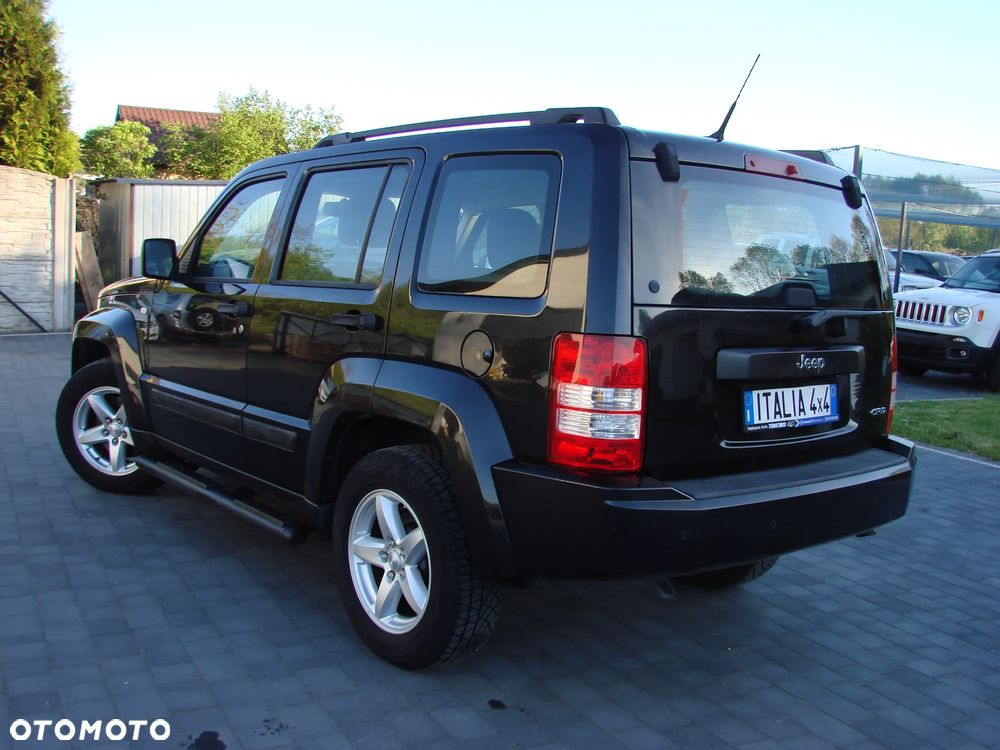 Jeep Cherokee - 15