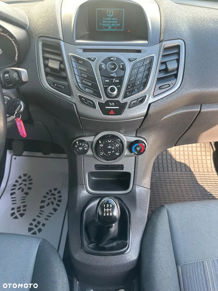 Ford Fiesta 1.5 TDCi SYNC Edition - 26