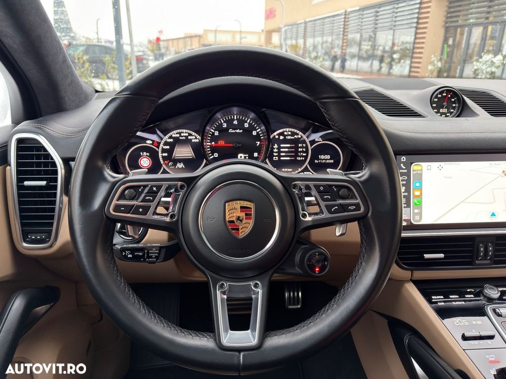Porsche Cayenne Turbo - 2