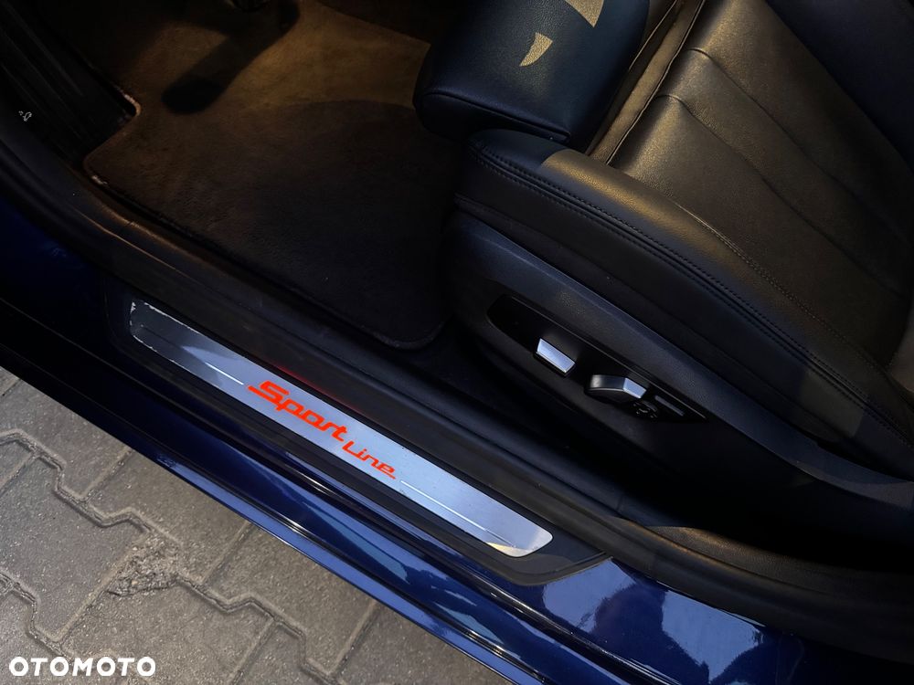 BMW Seria 5 530i xDrive Sport Line sport - 10