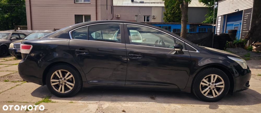Toyota Avensis - 3