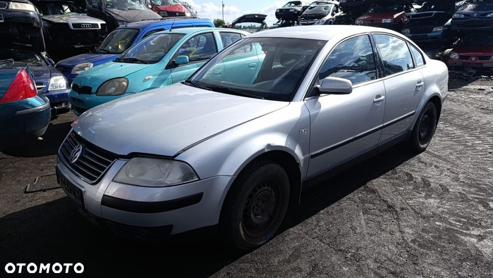 36303 VW passat B5 lift model od 00-06 silnik 2.0 AZM skrzynia EMV lakier LA7W - 1
