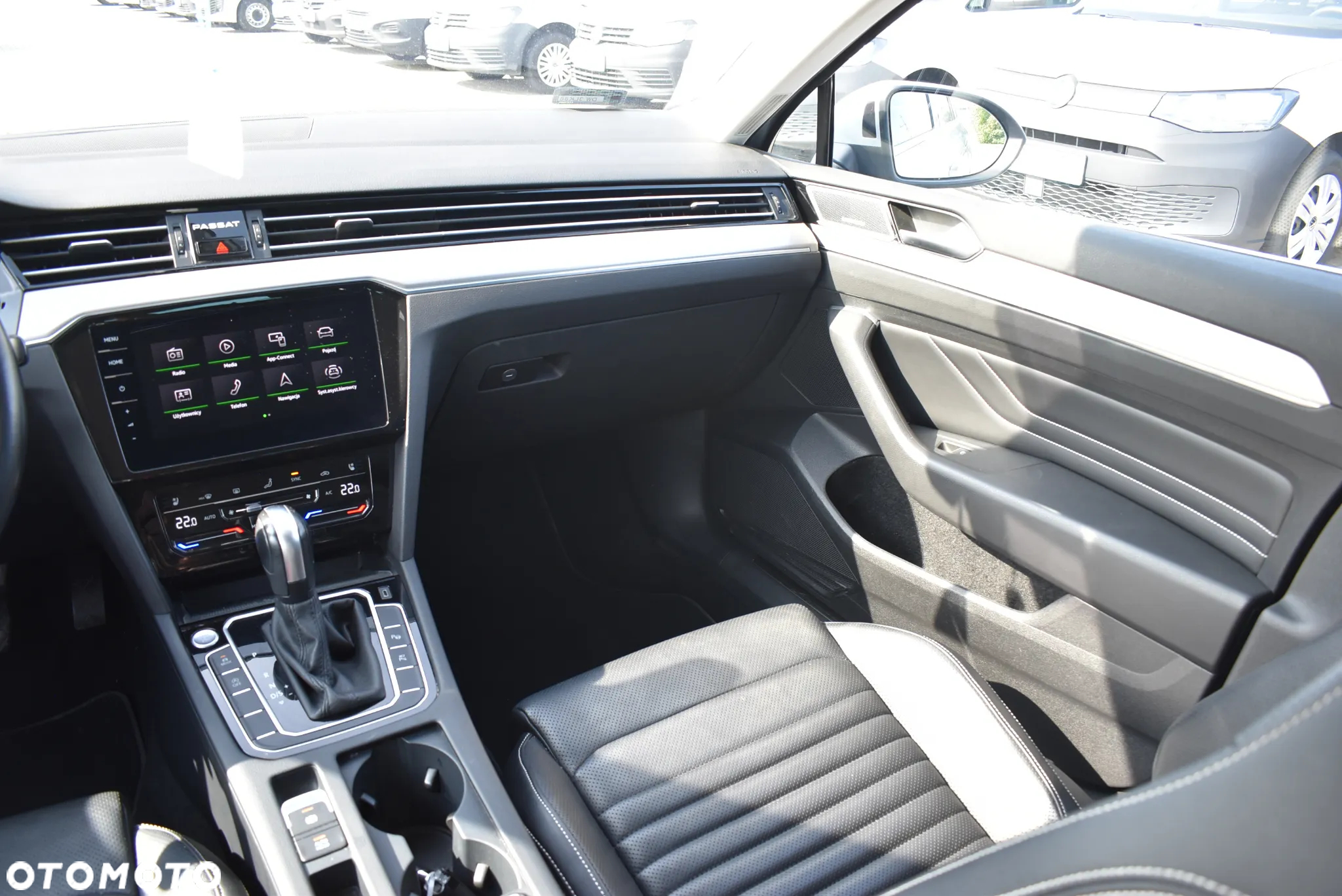 Volkswagen Passat 2.0 TDI Elegance DSG - 20