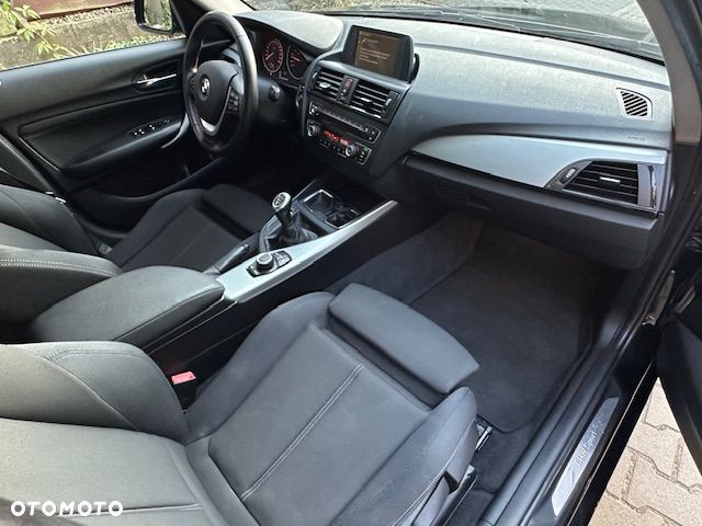 BMW Seria 1 118i Sport Line - 35