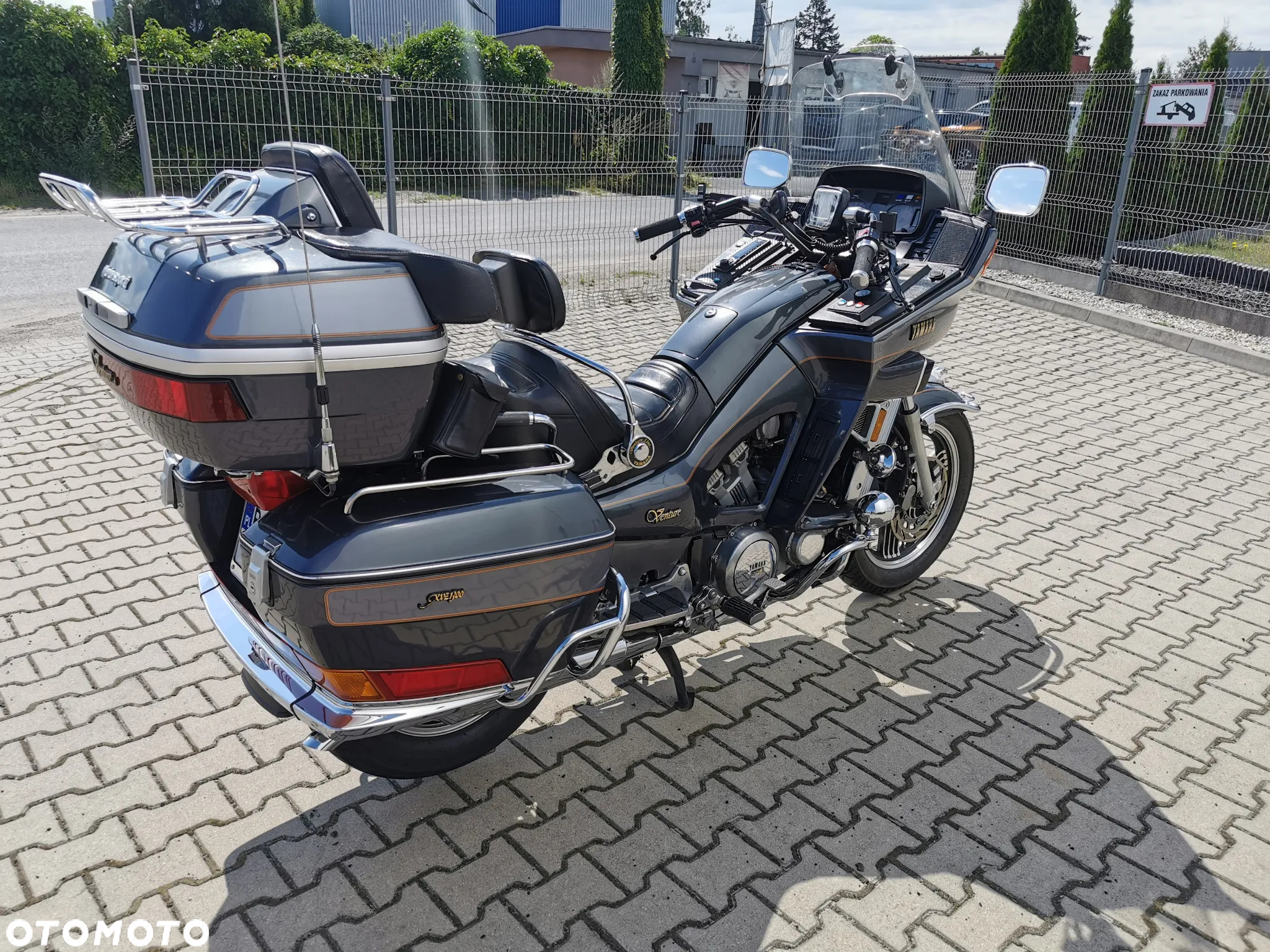 Yamaha XVZ - 4