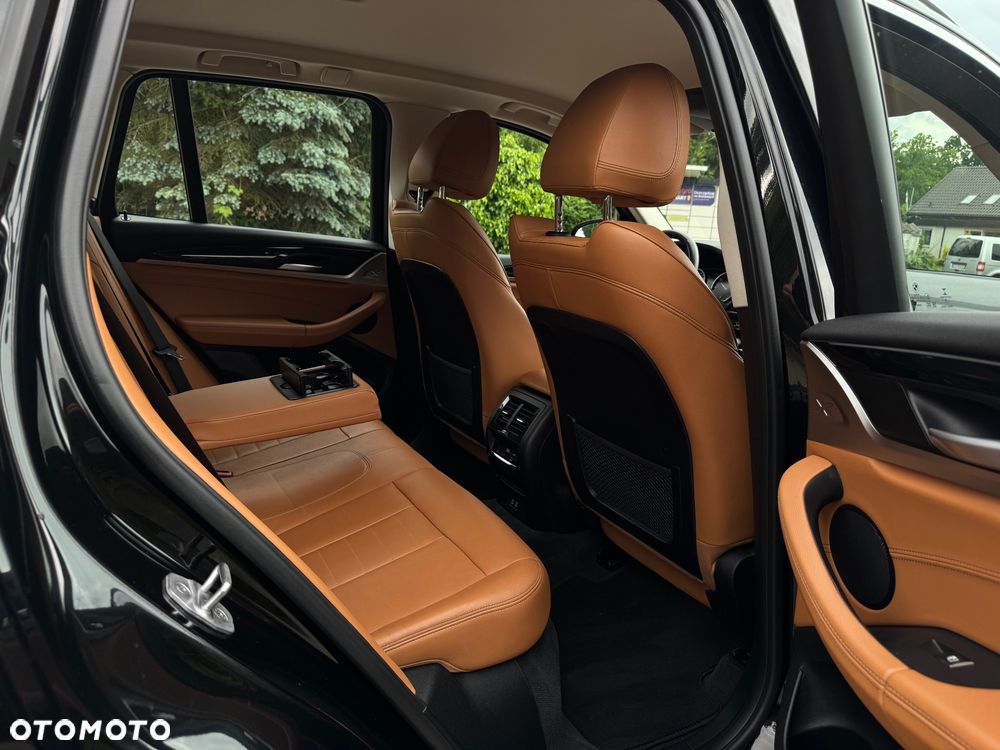 BMW X3 sDrive18d xLine sport - 31