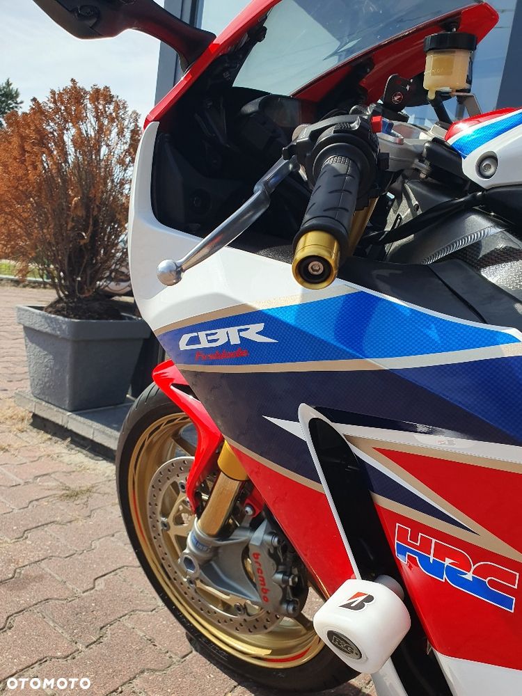 Honda CBR - 17
