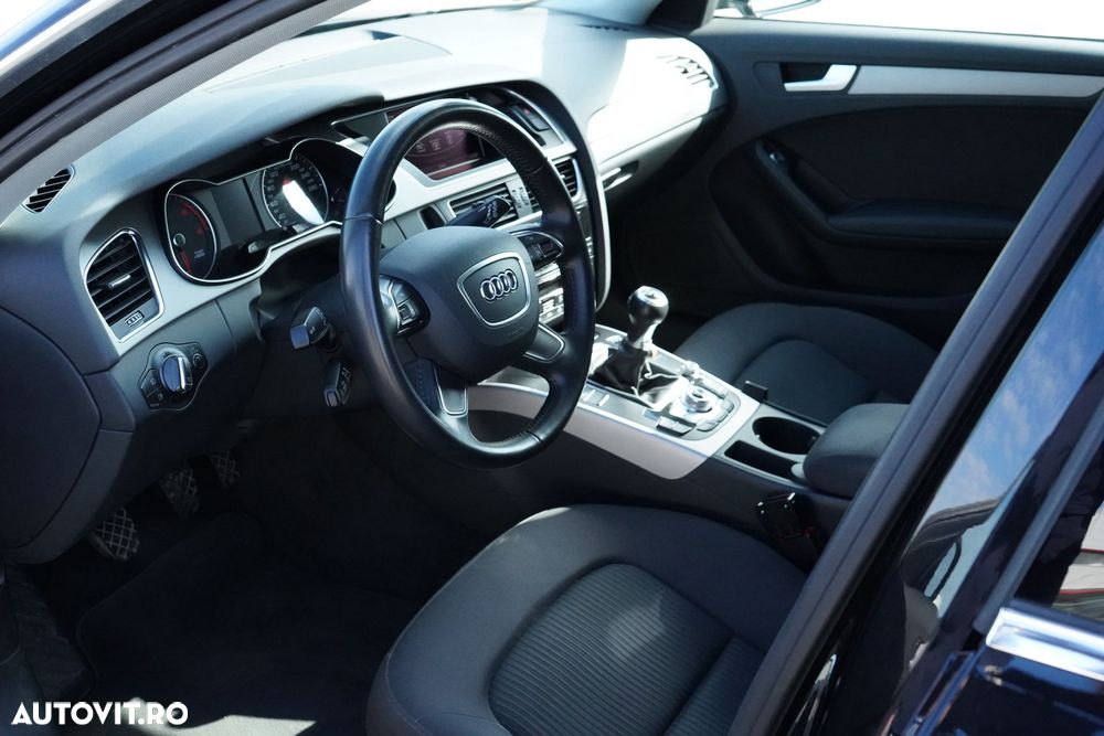 Audi A4 Avant 2.0 TDI DPF Attraction - 5