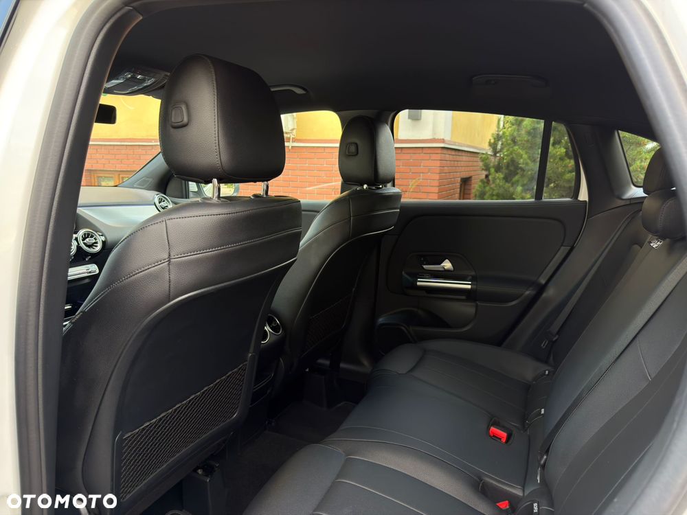 Mercedes-Benz GLA 250 - 13