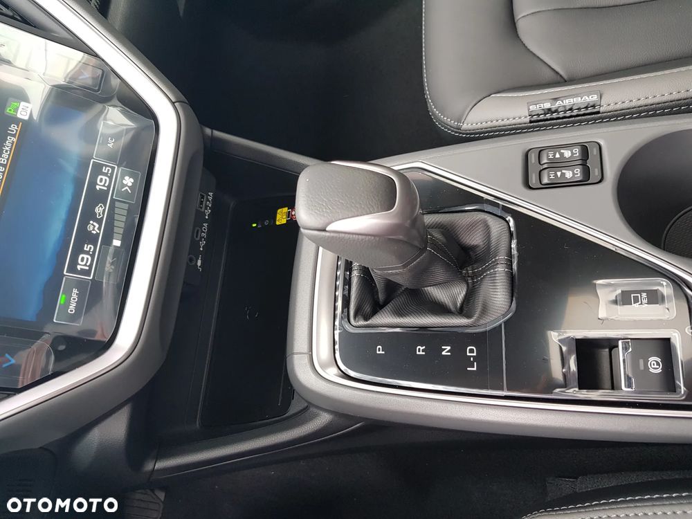 Subaru Crosstrek 2.0i-S e-Boxer Platinum (EyeSight) Lineartronic - 17