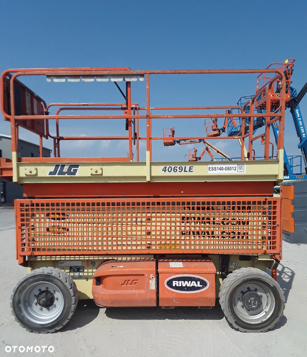 JLG 4069LE