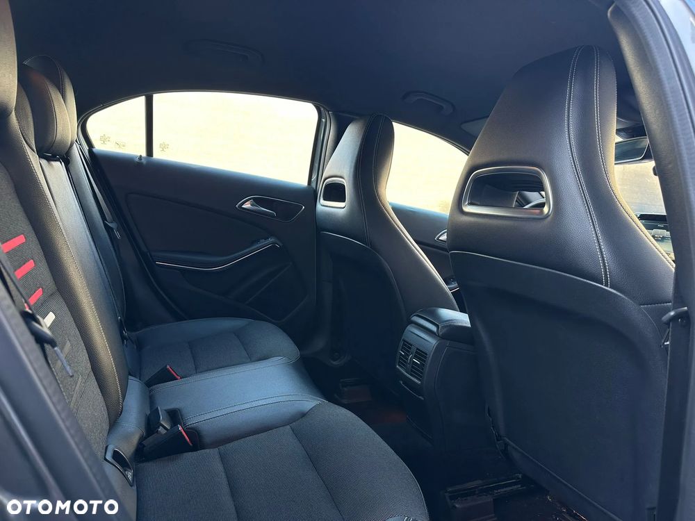 Mercedes-Benz Klasa A 200 (BlueEFFICIENCY) - 9