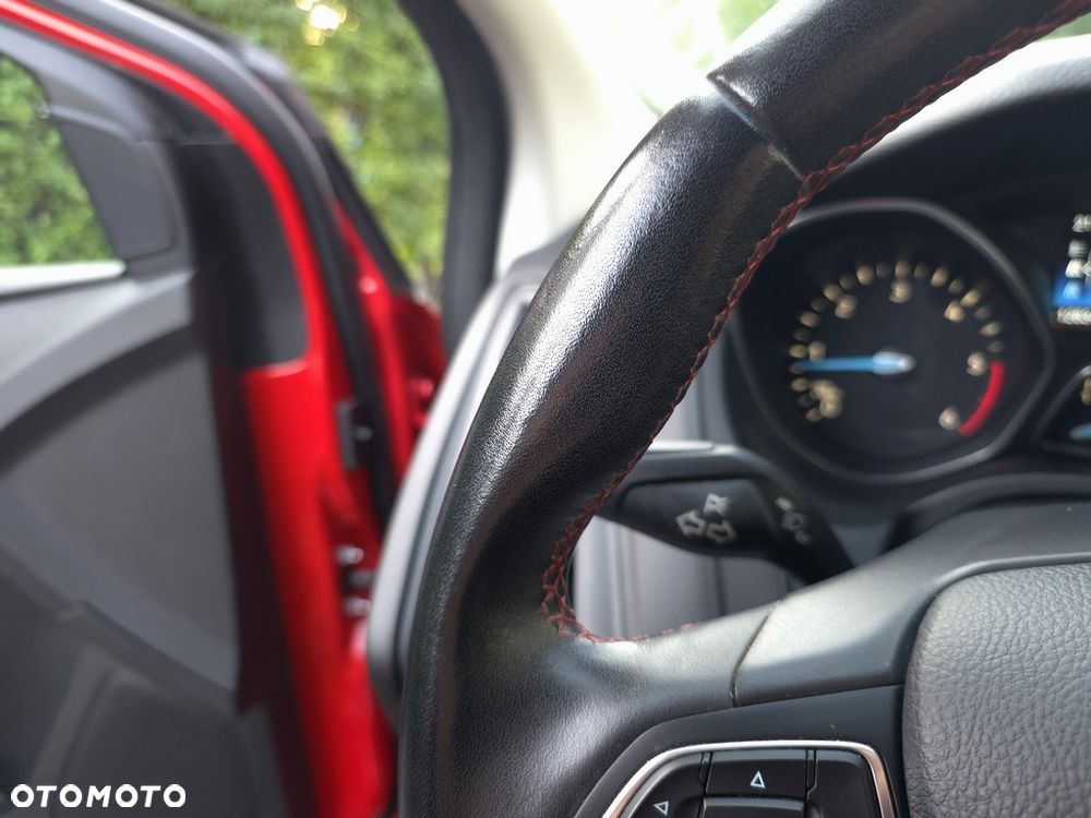 Ford Focus 2.0 TDCi Titanium ASS - 19