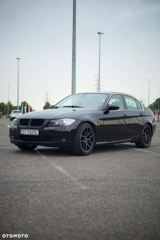 BMW Seria 3 325xi - 15
