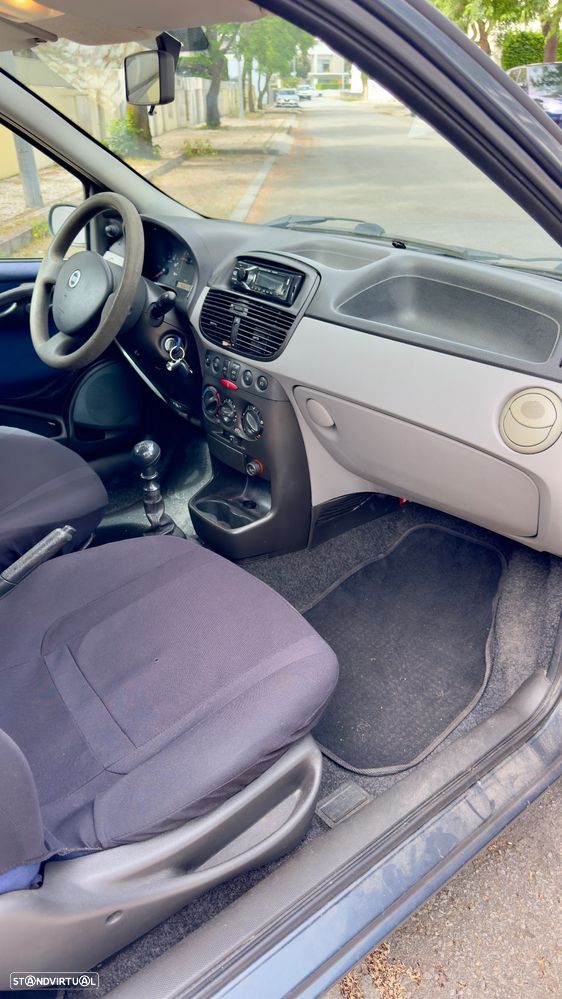 Fiat Punto 1.2 16V 80 Sport - 13