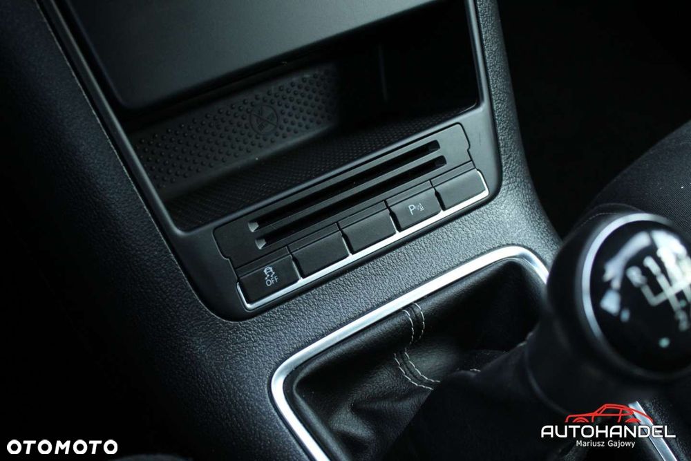 Volkswagen Golf Plus - 17