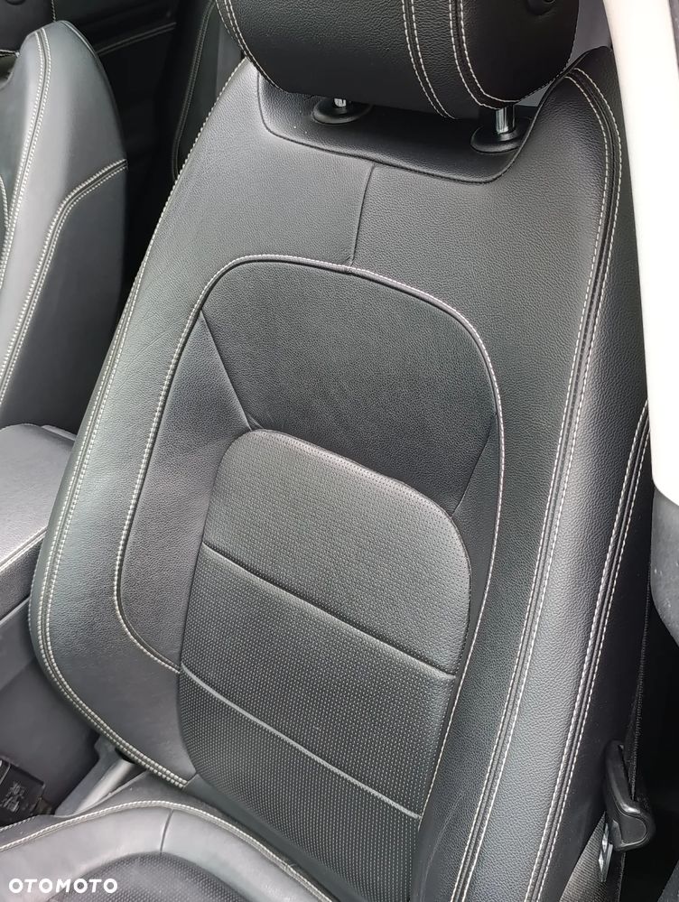 Jaguar F-Pace 25t AWD R-Sport - 17