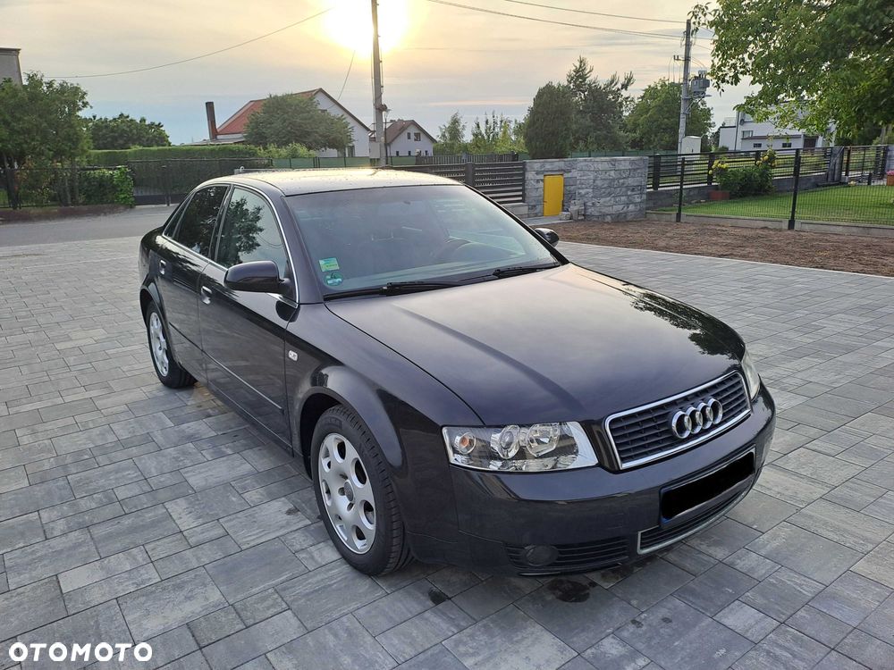 Audi A4 Limousine - 3