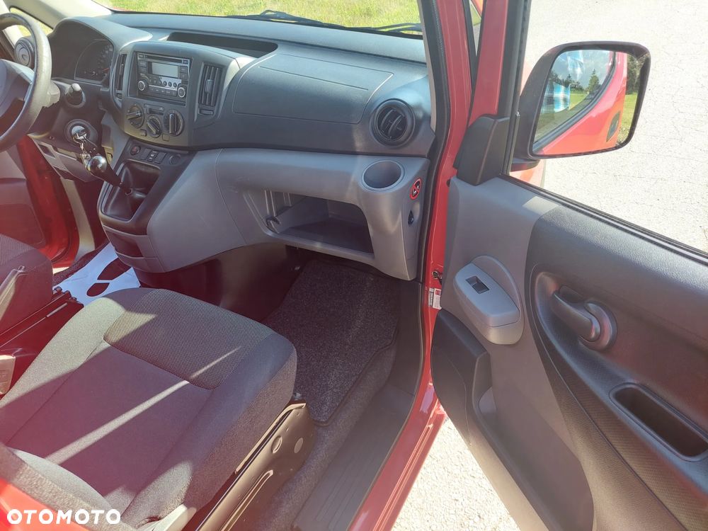 Nissan NV200 - 11