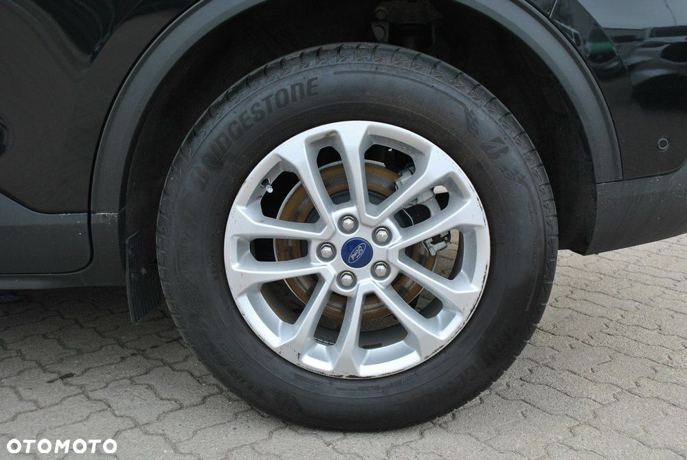 Ford Kuga 2.5 FHEV FWD Titanium X - 32