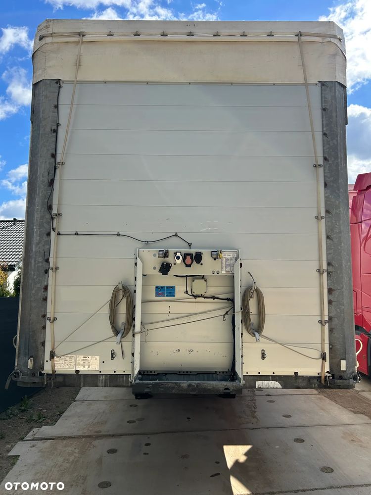 Schmitz Cargobull FIRANKA / 20 SZTUK DO WYBORU / BARDZO ŁADNE OPONY / Z PEŁNYM WYPOSAŻENIEM DO ZAŁADUNKU / 2 KOŁA ZAPASOWE / DOSTĘPNE KOLORY SREBRNY - NIEBIESKI - CZERWONY / NIEKTÓRE MAJĄ NOWE PLANDEKI !! - 5