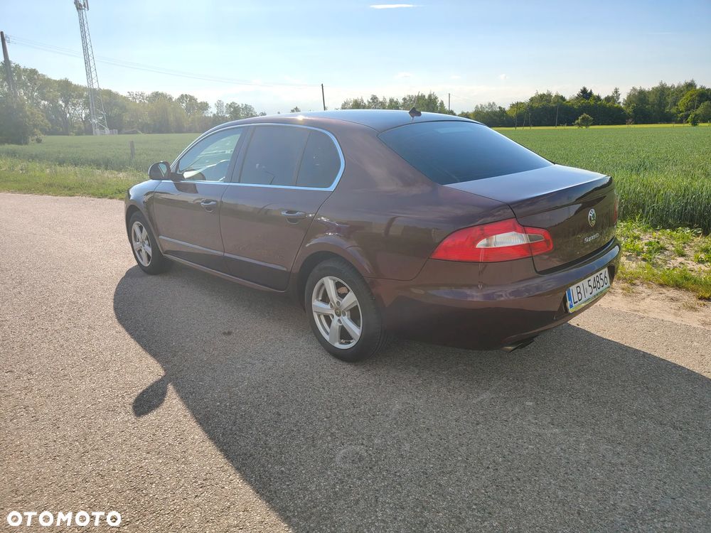 Skoda Superb 2.0 TDI Comfort - 4