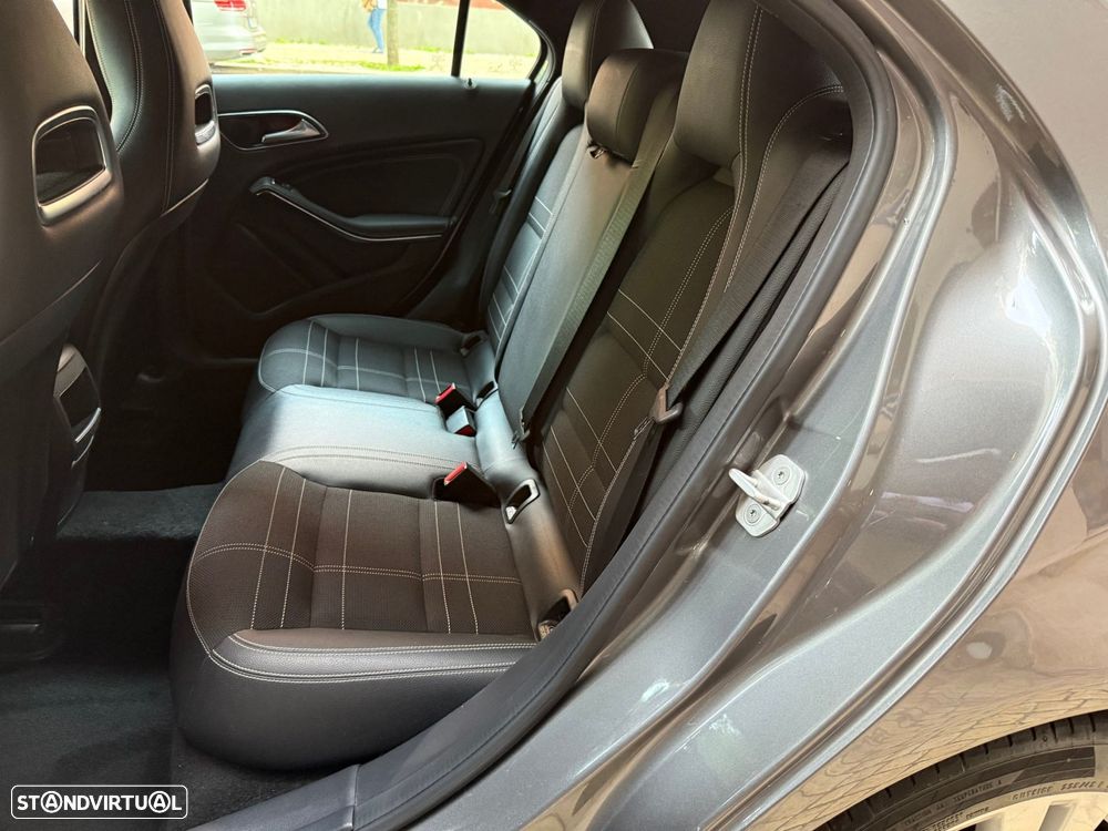 Mercedes-Benz A 180 CDI BE Urban Aut. - 12