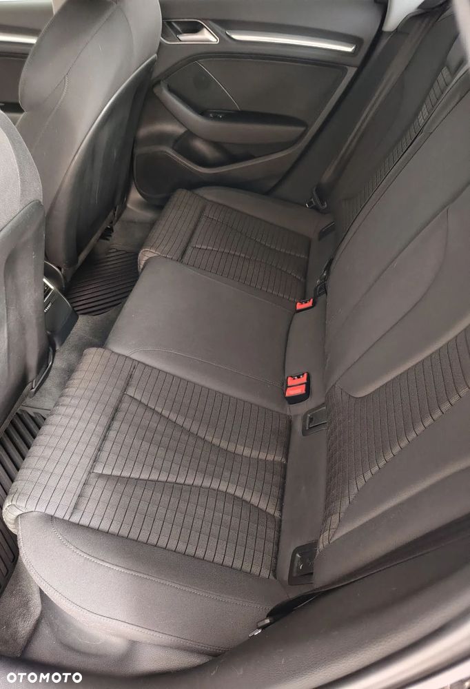 Audi A3 Sportback 35 TFSI S Line - 6