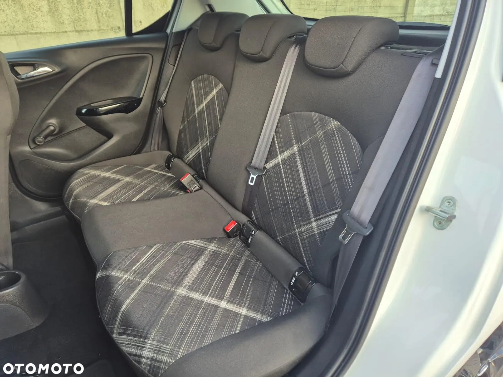 Opel Corsa - 18