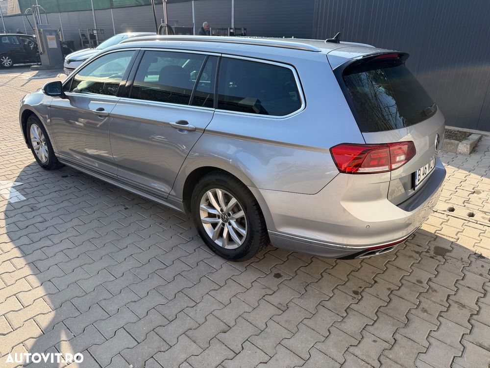 Volkswagen Passat - 8