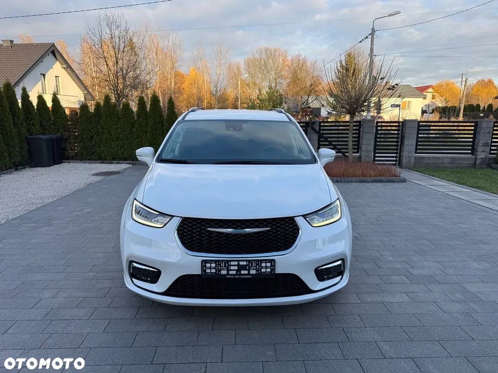 Chrysler Pacifica - 9