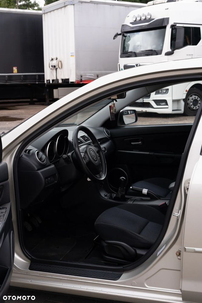 Mazda 3 1.6 Active - 9