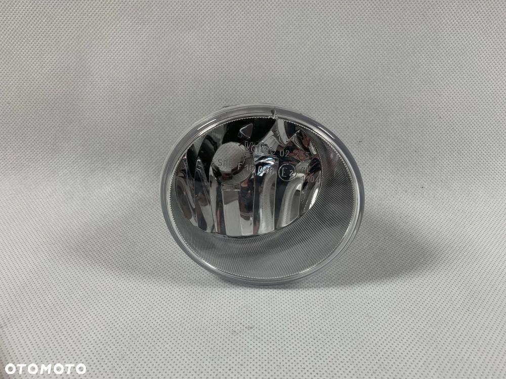 Toyota Yaris 3 III Auris 2 II Halogen prawy - 1