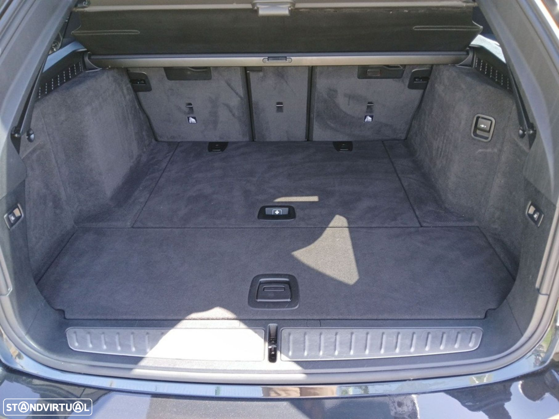 BMW 520 d Pack Desportivo M Auto - 22