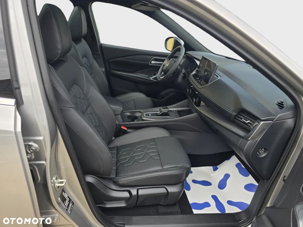 Nissan Qashqai 1.3 DIG-T MHEV Xtronic Tekna - 16