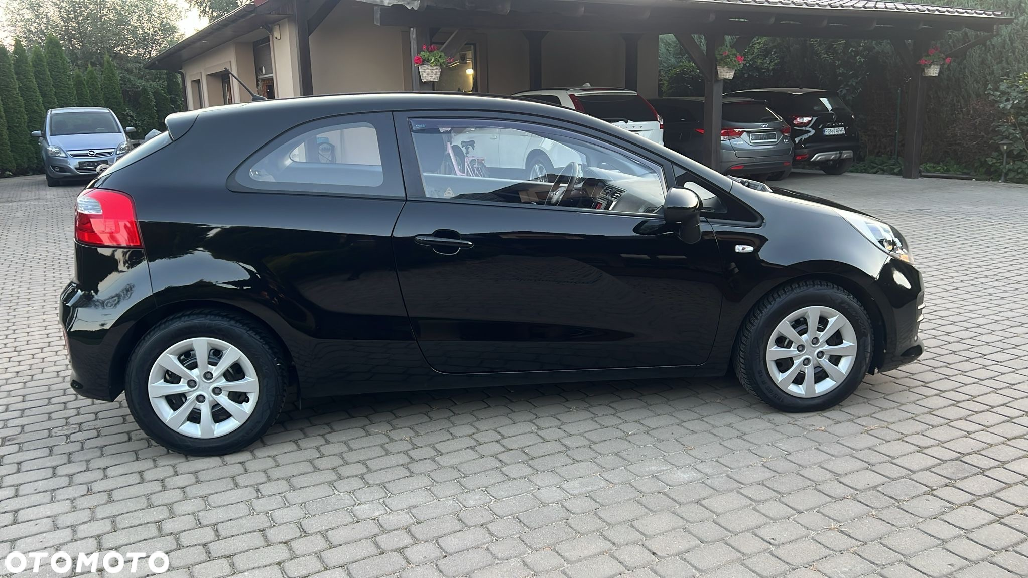 Kia Rio 1.2 L - 11