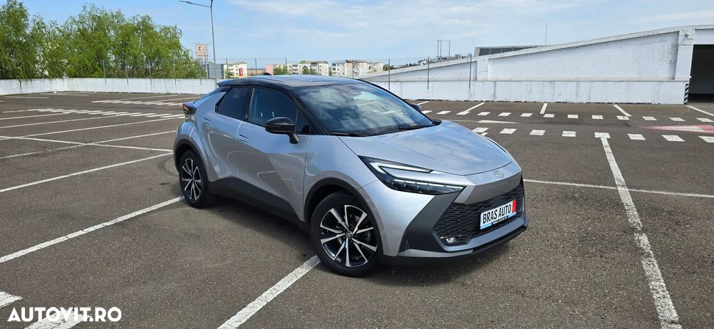 Toyota C-HR 1.8 Hybrid Team Deutschland - 35