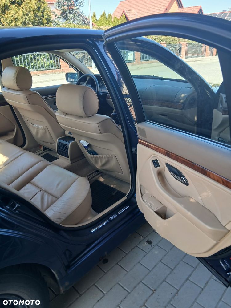 BMW Seria 5 - 13