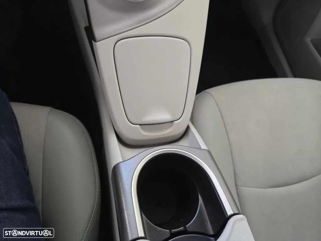 Toyota Prius 1.8 Exclusive - 20