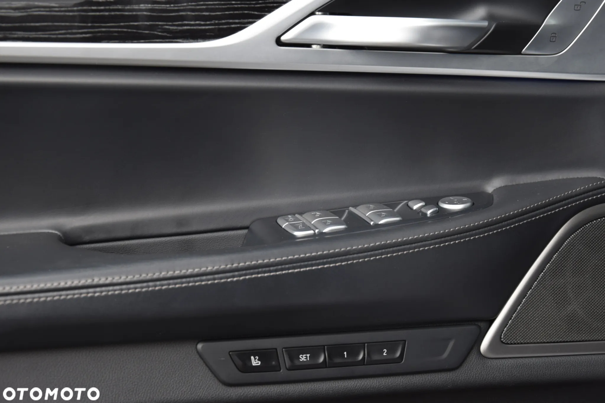 BMW Seria 7 - 24