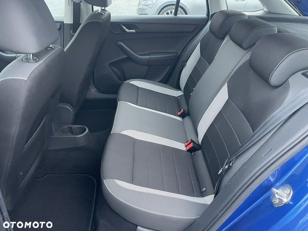 Skoda RAPID 1.4 TDI Ambition - 23