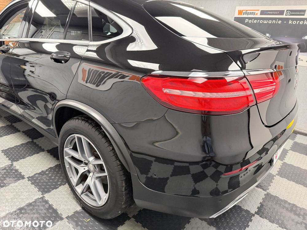 Mercedes-Benz GLC 250 d 4Matic 9G-TRONIC AMG Line - 26