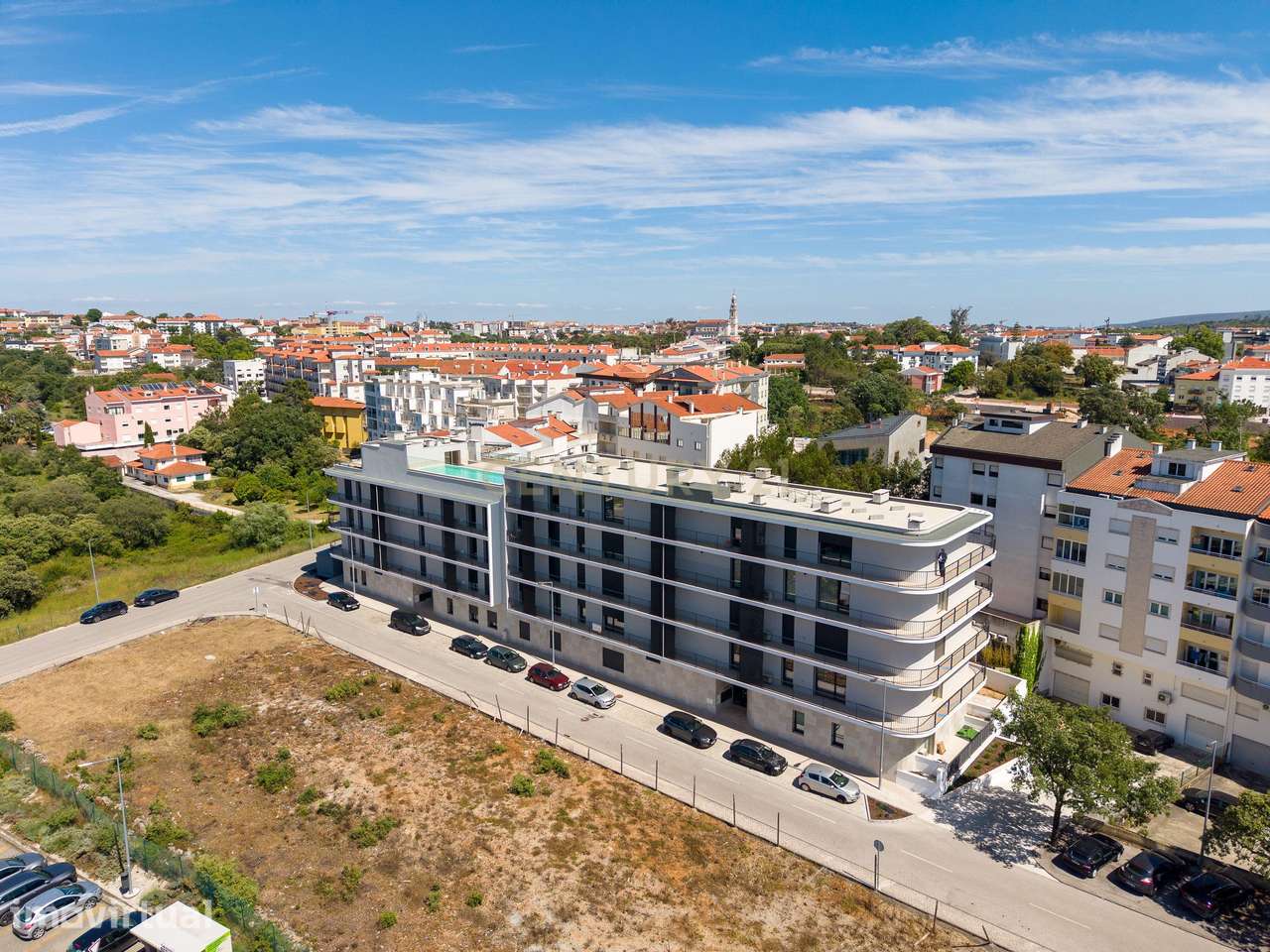 Fantástico Apartamento T2 Totalmente Mobiliado no Empreendimento Villa - Grande imagem: 5/24