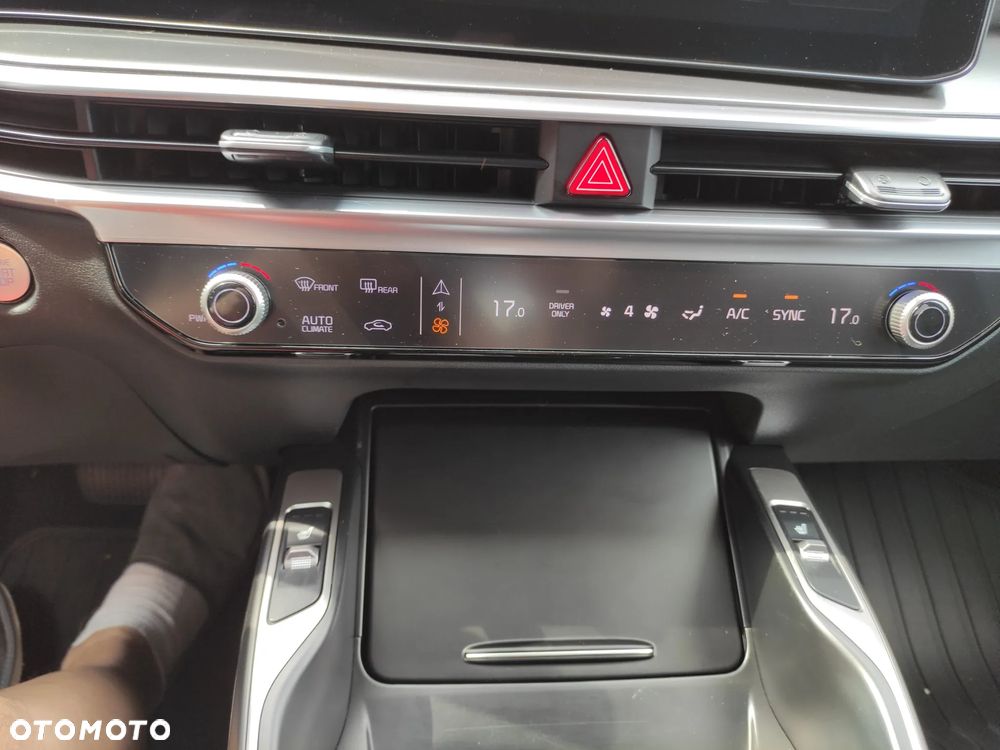 Kia Sorento 1.6T-GDI PHEV AWD OPF Platinum - 26