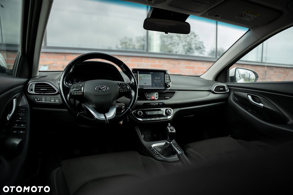 Hyundai i30 1.6 D Style - 28