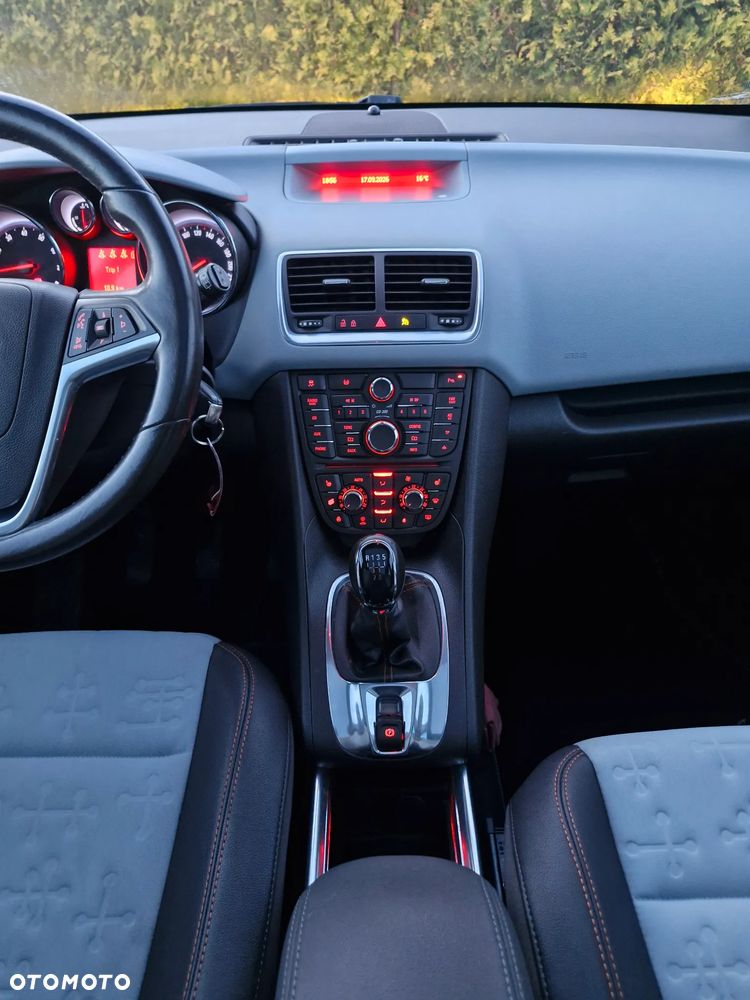 Opel Meriva - 24