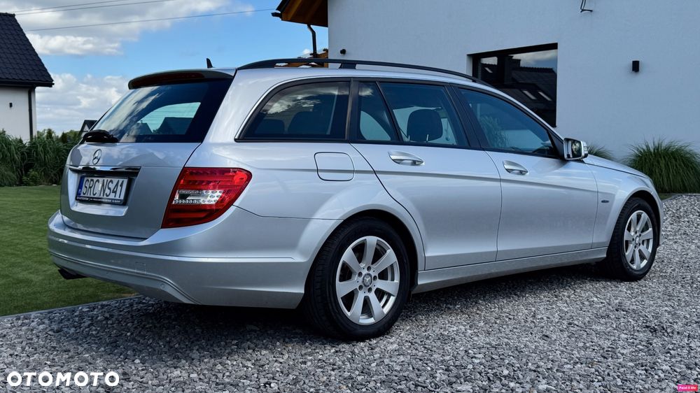Mercedes-Benz Klasa C 180 CGI BlueEFFICIENCY Elegance - 2