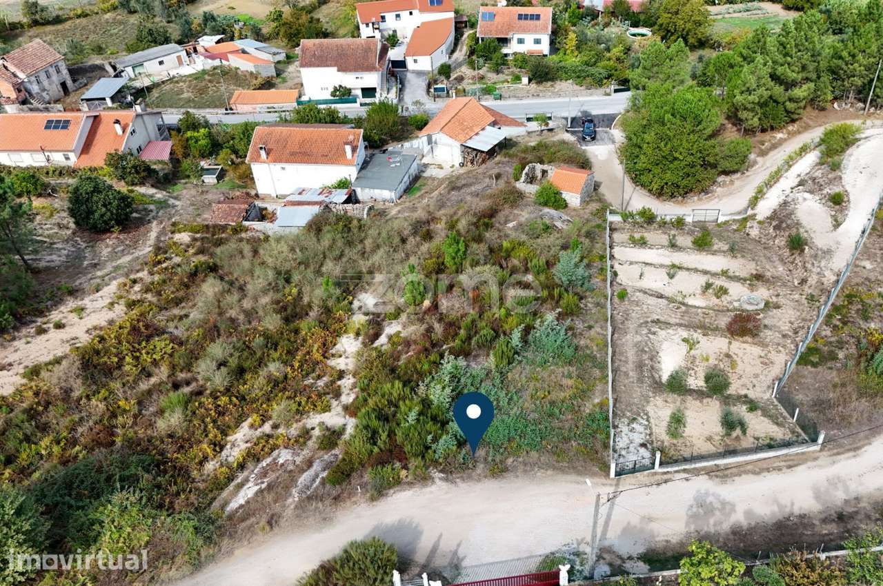 Terreno | 1400m2 | Carregal do Sal