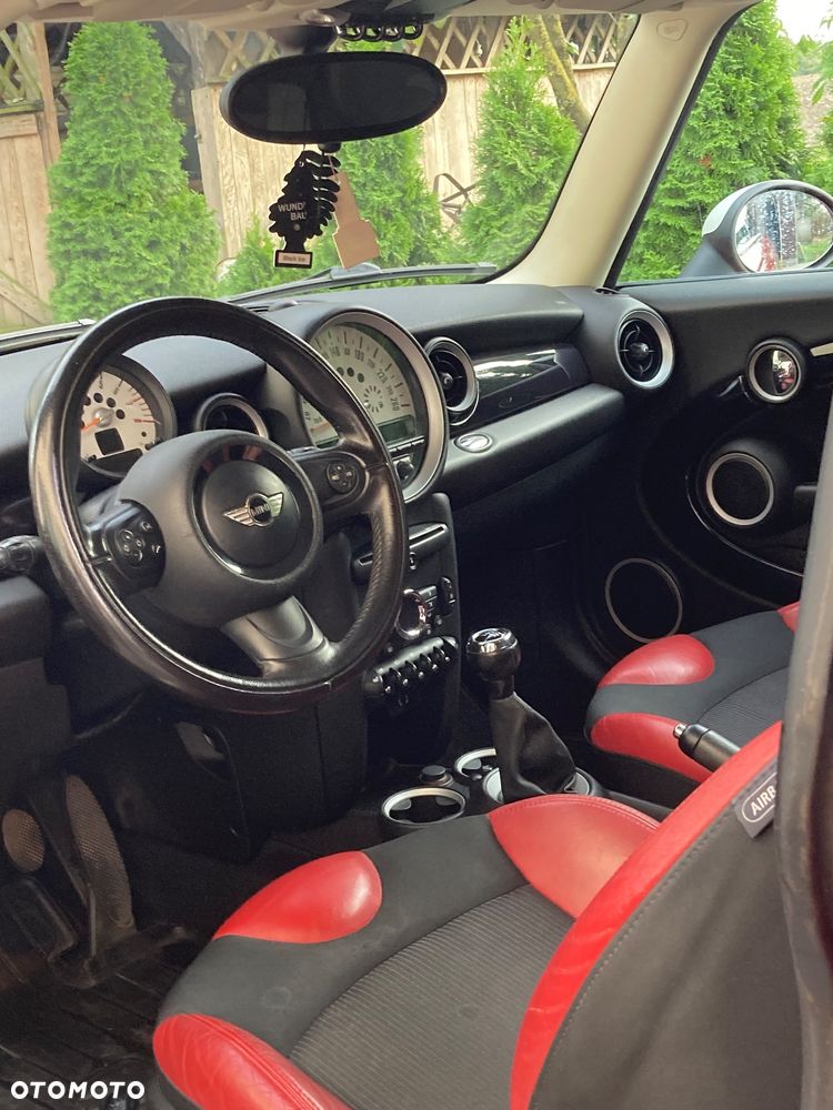 MINI Cooper Standard - 14