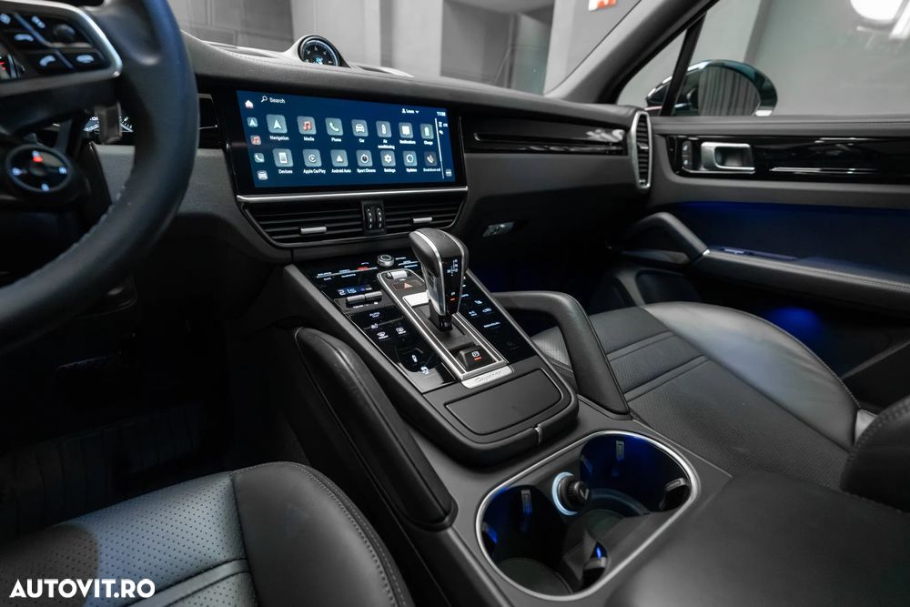 Porsche Cayenne E-Hybrid - 18